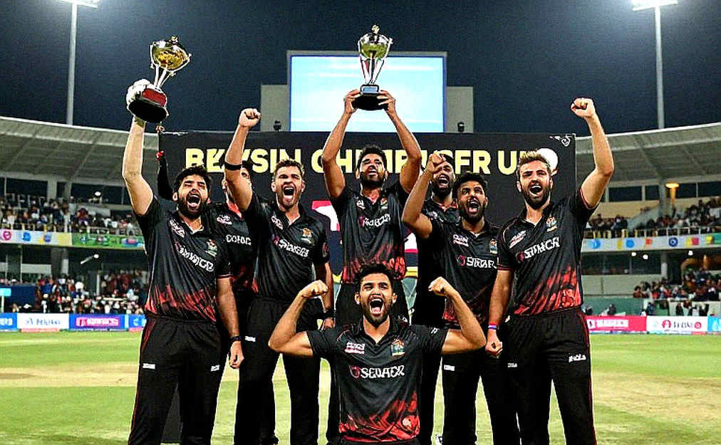 Smart Contracts and Spin Bowling: Blockchain's Real Test in Asian Franchise Cricket